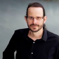 Anthony William “Medical Medium: Secrets Behind Chronic and Mystery Illness and How to Finally Heal” 